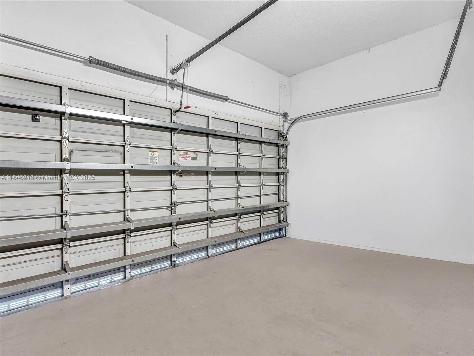 Yacht Club at Treasure Cov - Residential