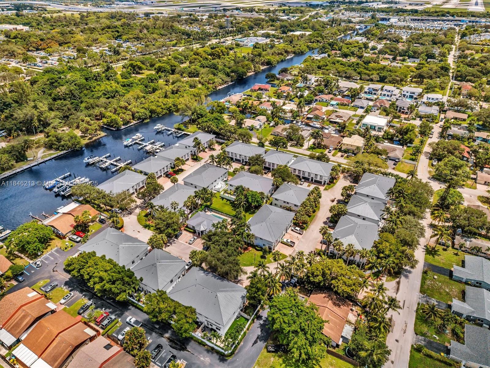 Yacht Club at Treasure Cov - Residential