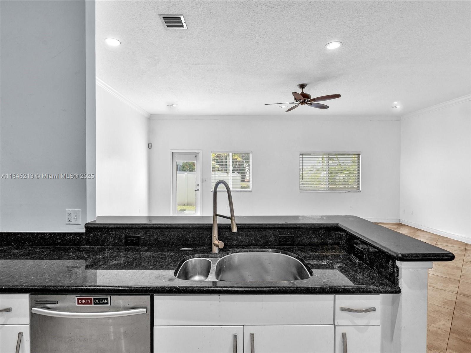 Yacht Club at Treasure Cov - Residential