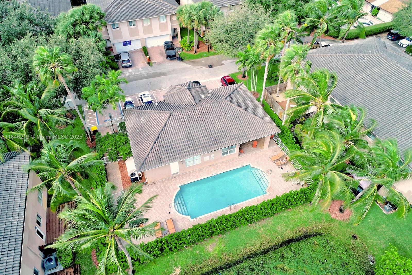Yacht Club at Treasure Cov - Residential