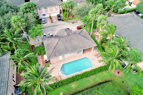 Photo of 2727 Treasure Cove Cir #2727, Dania Beach, FL 33312 (MLS # A11846213)
