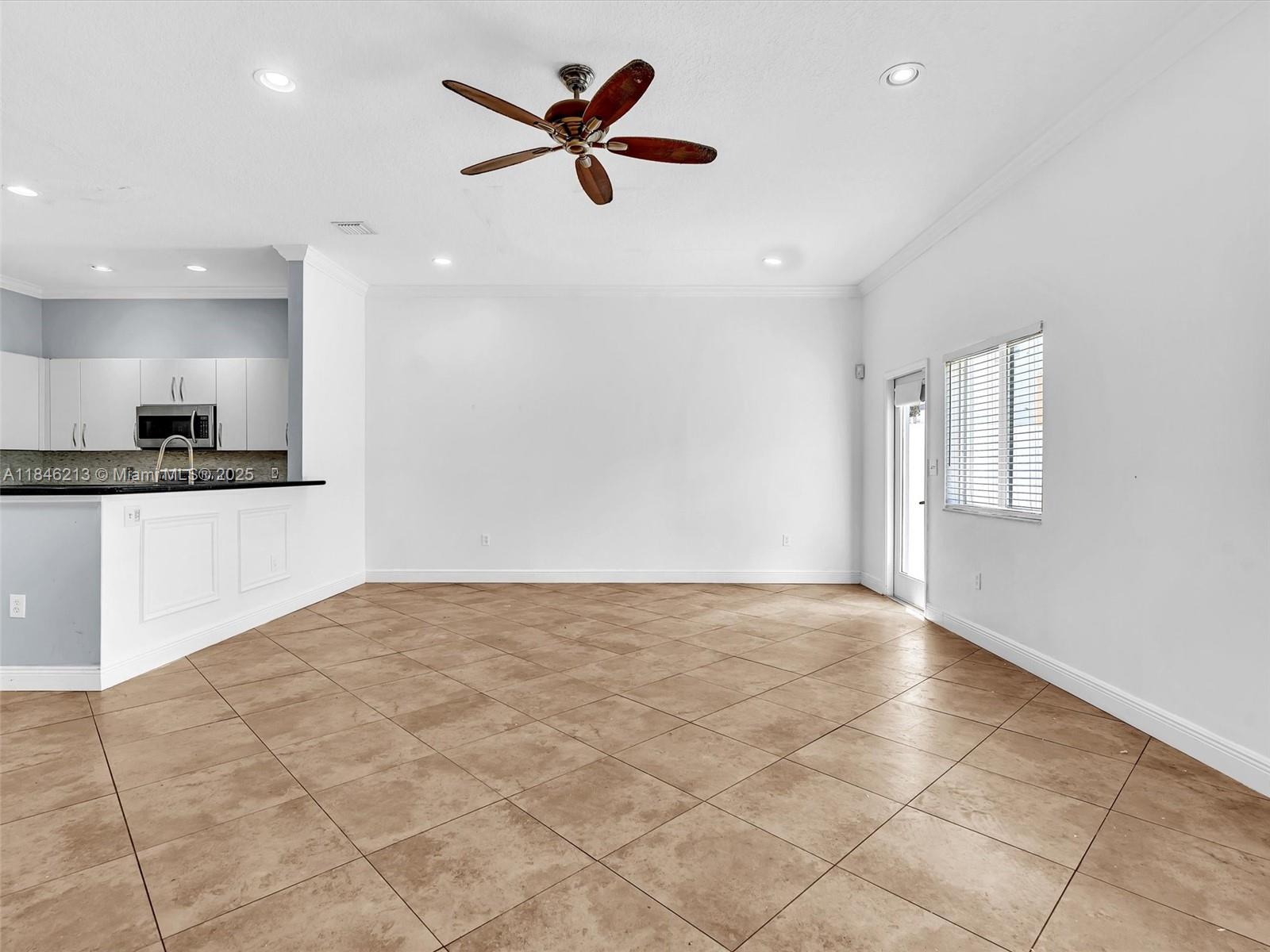 Yacht Club at Treasure Cov - Residential