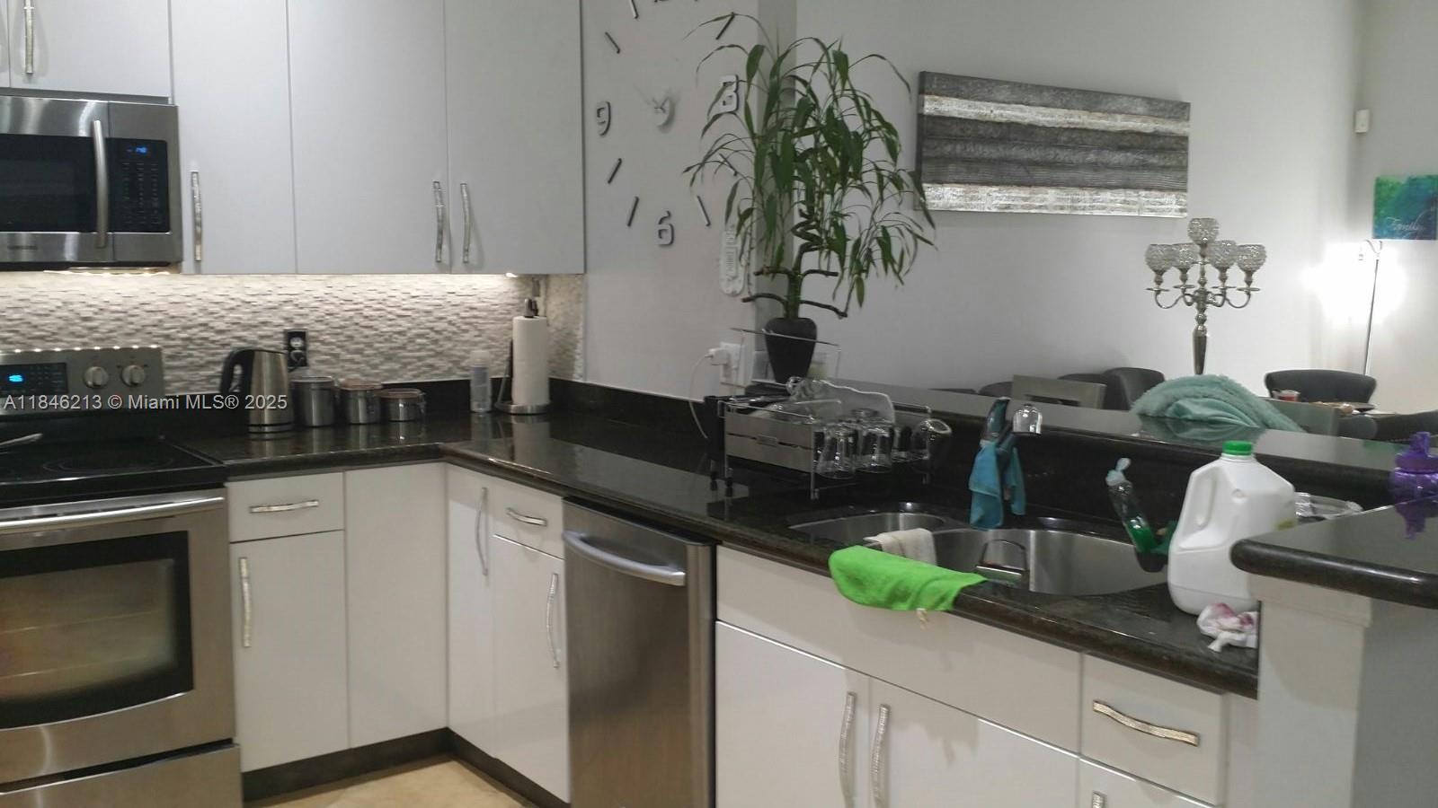 2727 Treasure Cove Cir 2727
