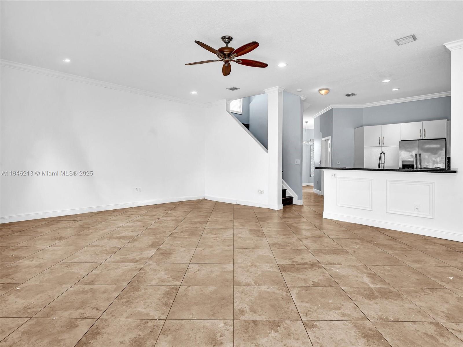 Yacht Club at Treasure Cov - Residential