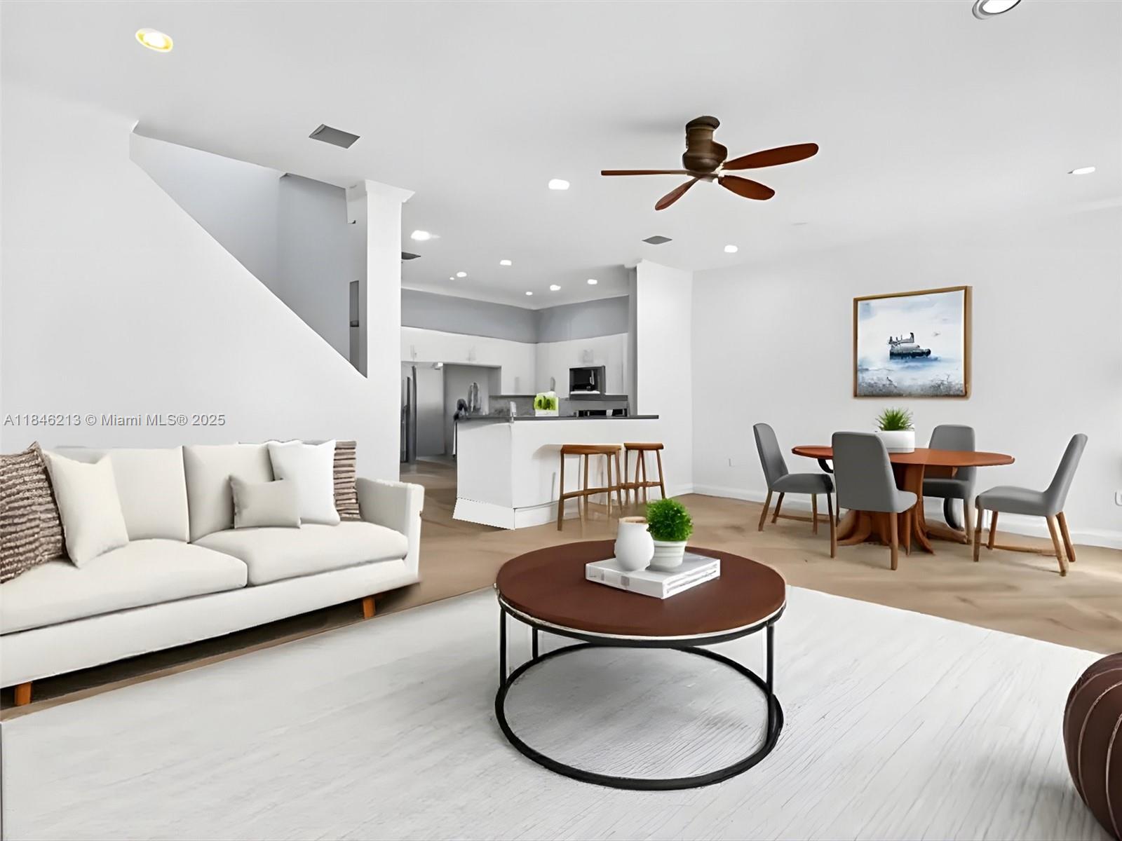 Yacht Club at Treasure Cov - Residential