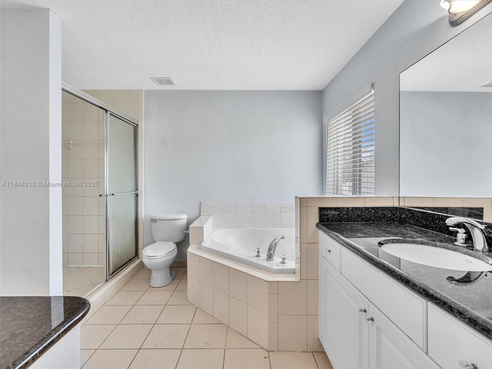 Yacht Club at Treasure Cov - Residential