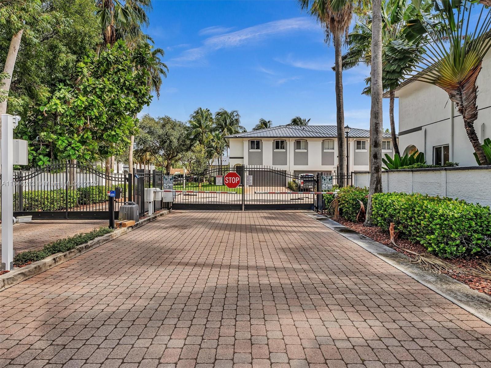 Yacht Club at Treasure Cov - Residential