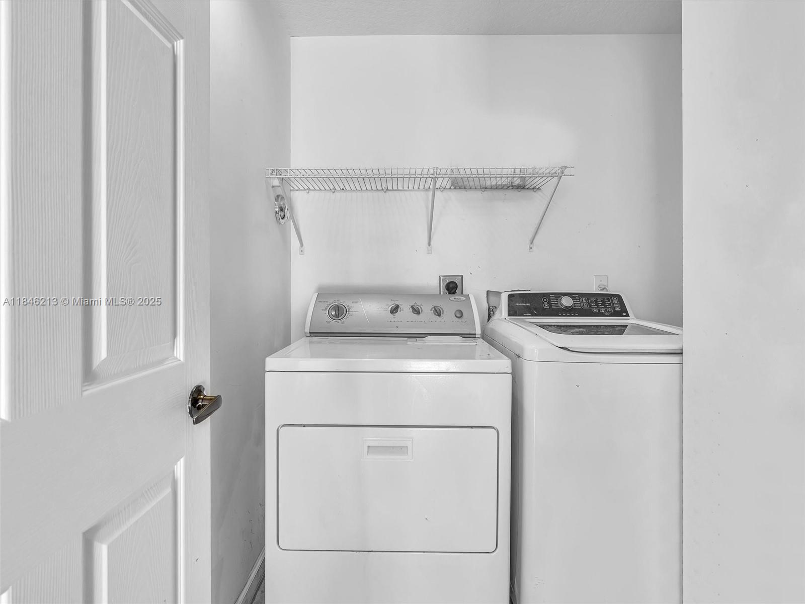 Yacht Club at Treasure Cov - Residential