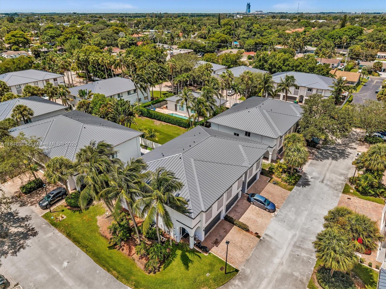 Yacht Club at Treasure Cov - Residential