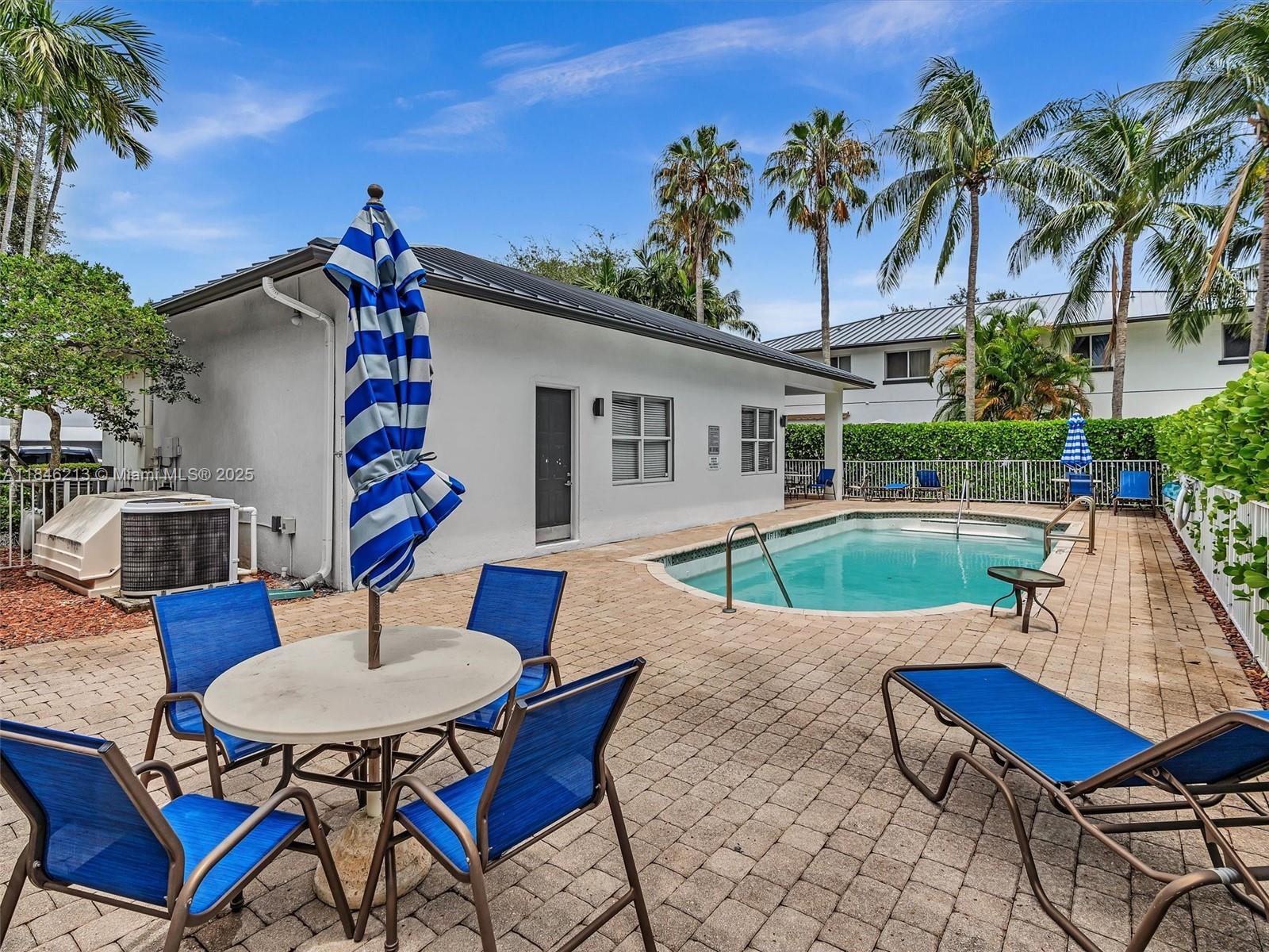 Yacht Club at Treasure Cov - Residential