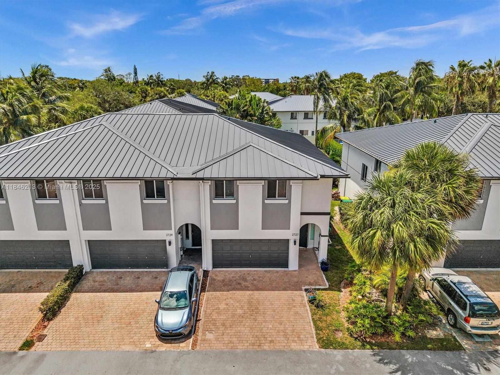 Yacht Club at Treasure Cov - Residential