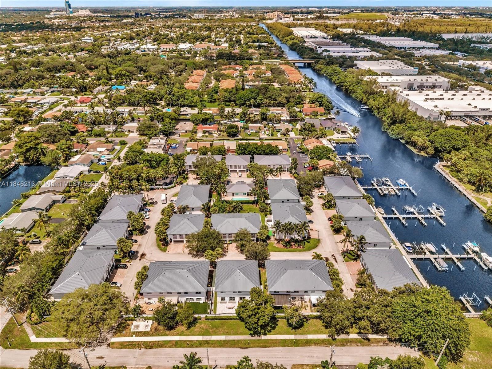 Yacht Club at Treasure Cov - Residential