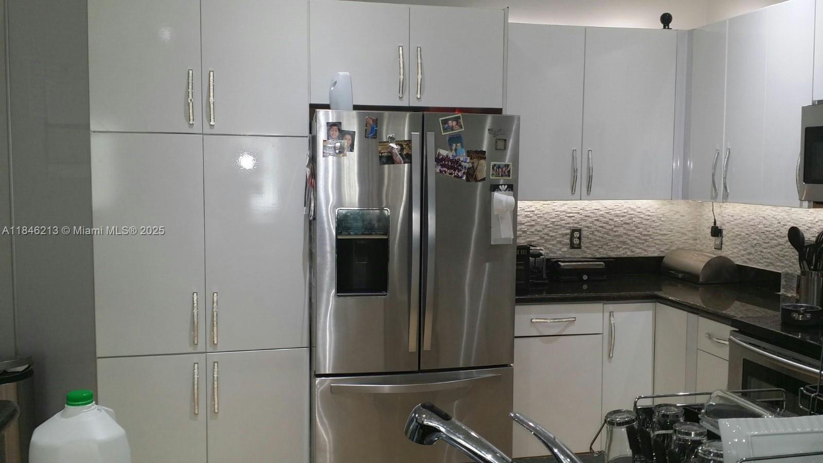 2727 Treasure Cove Cir 2727