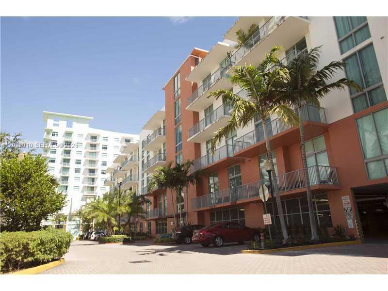 LOFTS AT HOLLYWOOD STATION - Residential Lease
