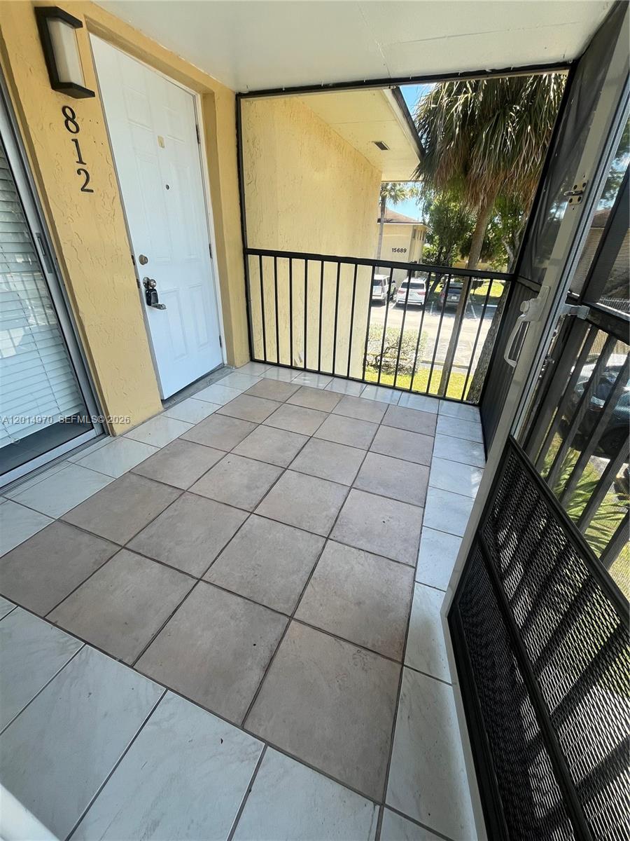 LAKESIDE XI CONDO PH III - Residential Lease