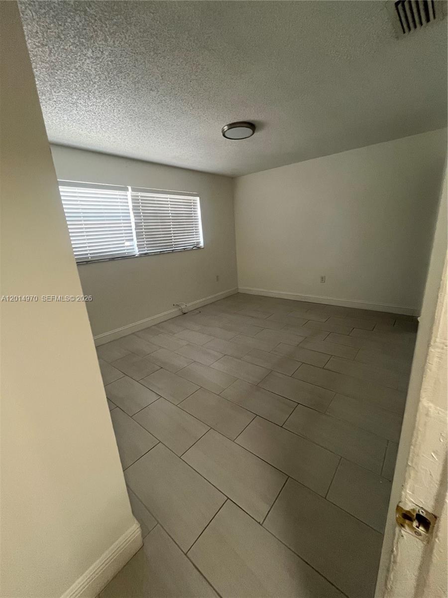 LAKESIDE XI CONDO PH III - Residential Lease