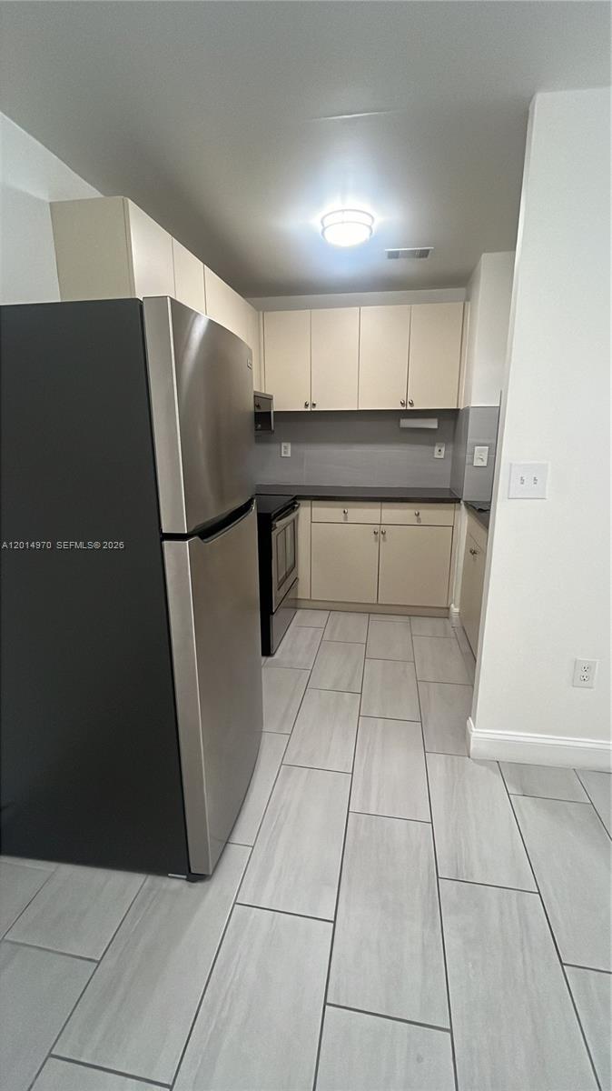 LAKESIDE XI CONDO PH III - Residential Lease