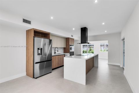 323 NW 104th Ter Miami FL 33150