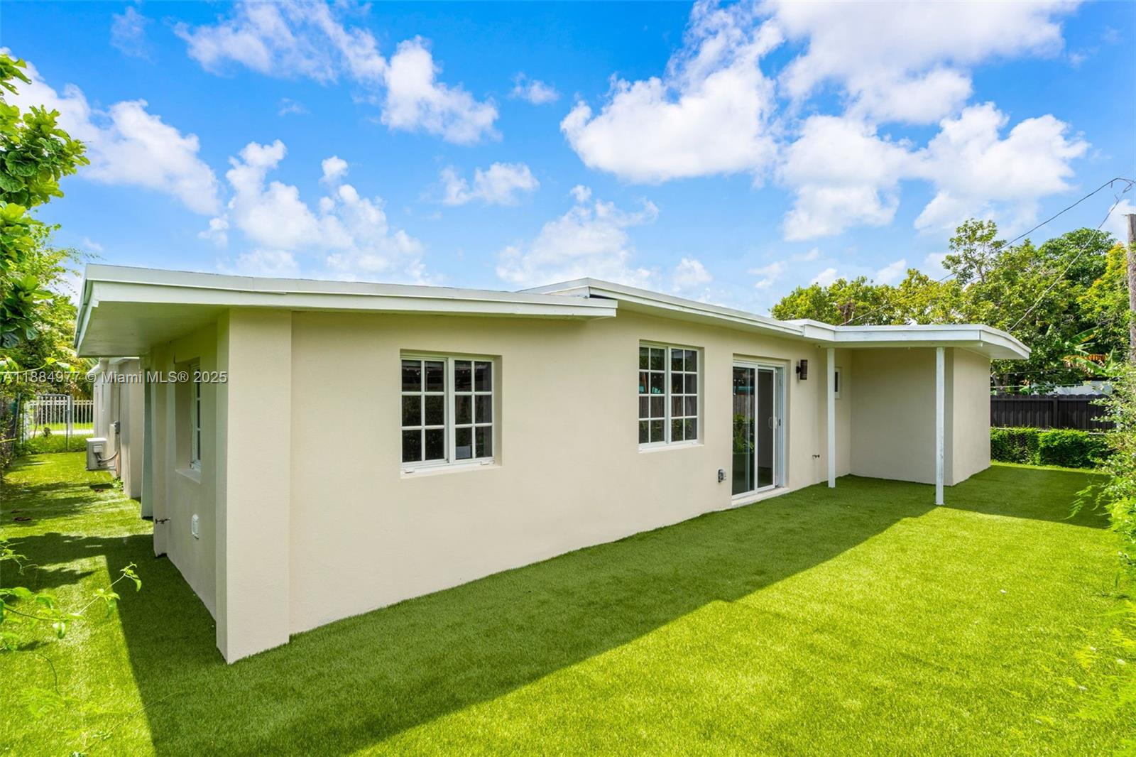 W MIAMI SHORES SEC B - Residential