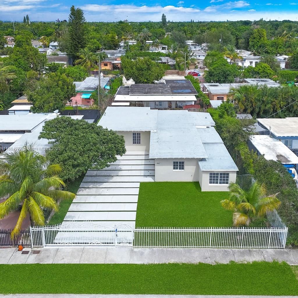 W MIAMI SHORES SEC B - Residential