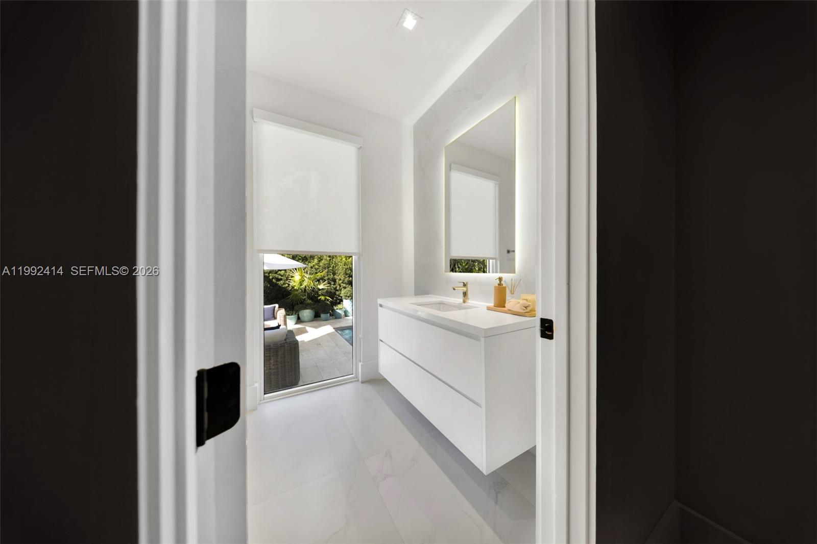 CORAL GABLES COUNTRY CLUB - Residential