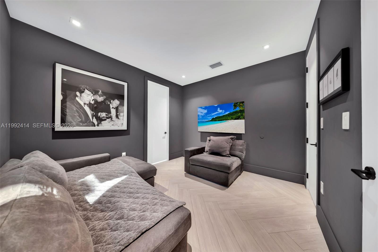 CORAL GABLES COUNTRY CLUB - Residential