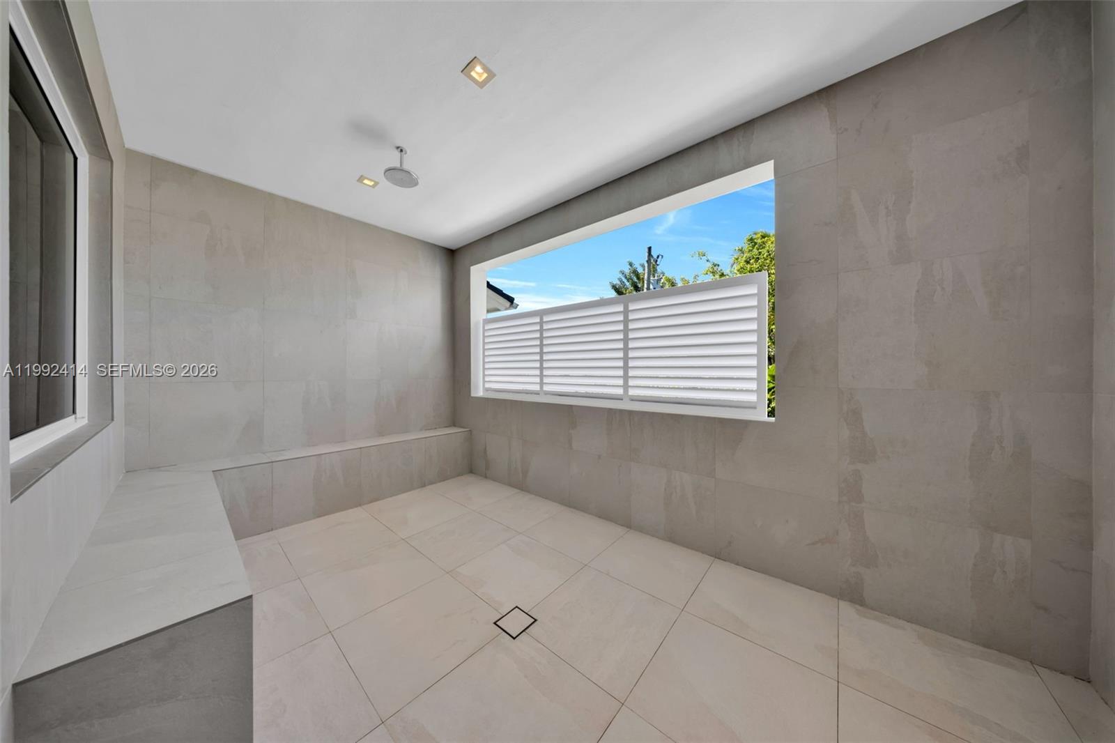 CORAL GABLES COUNTRY CLUB - Residential