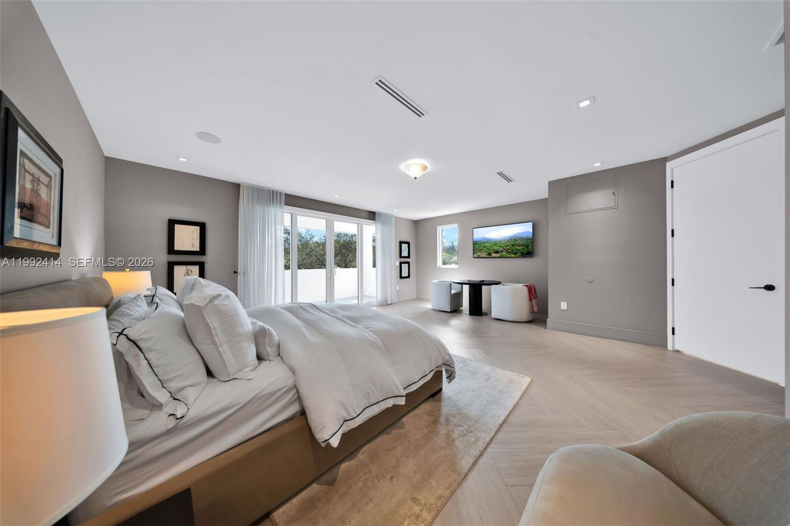 CORAL GABLES COUNTRY CLUB - Residential