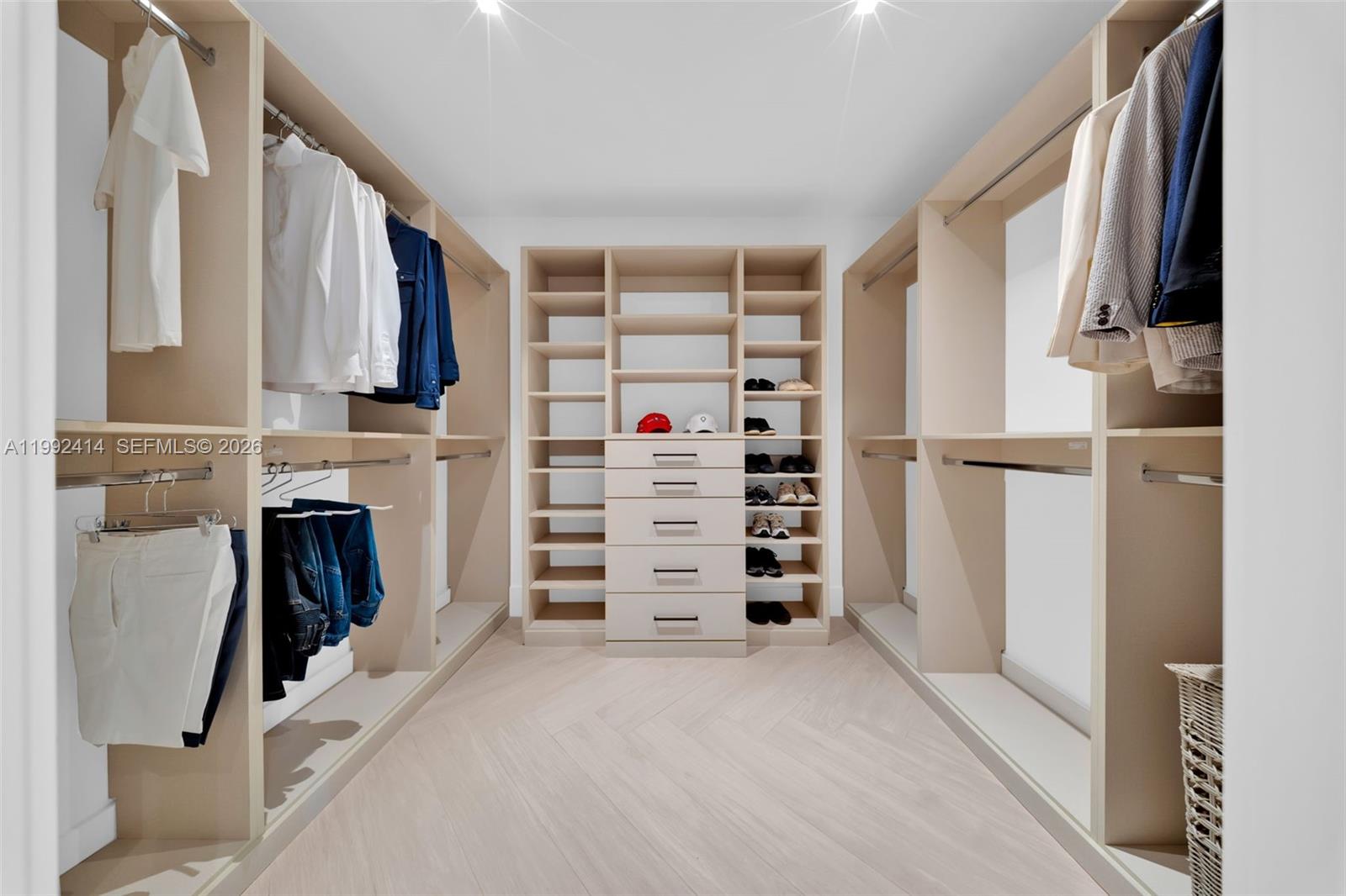 CORAL GABLES COUNTRY CLUB - Residential