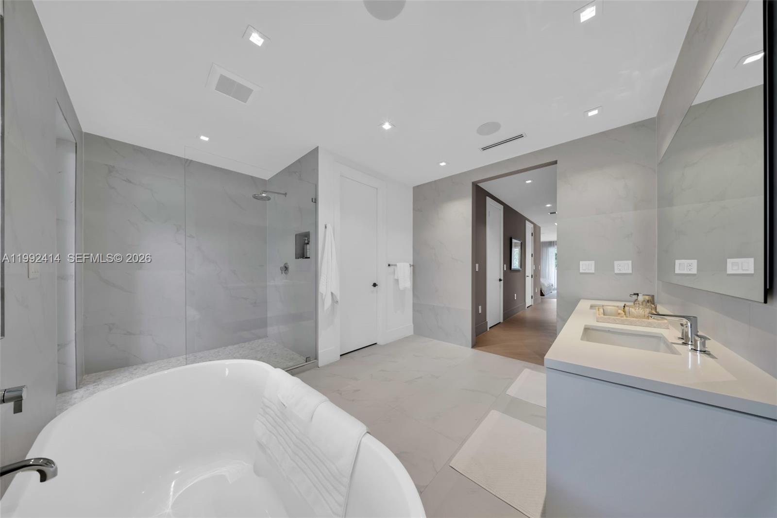 CORAL GABLES COUNTRY CLUB - Residential