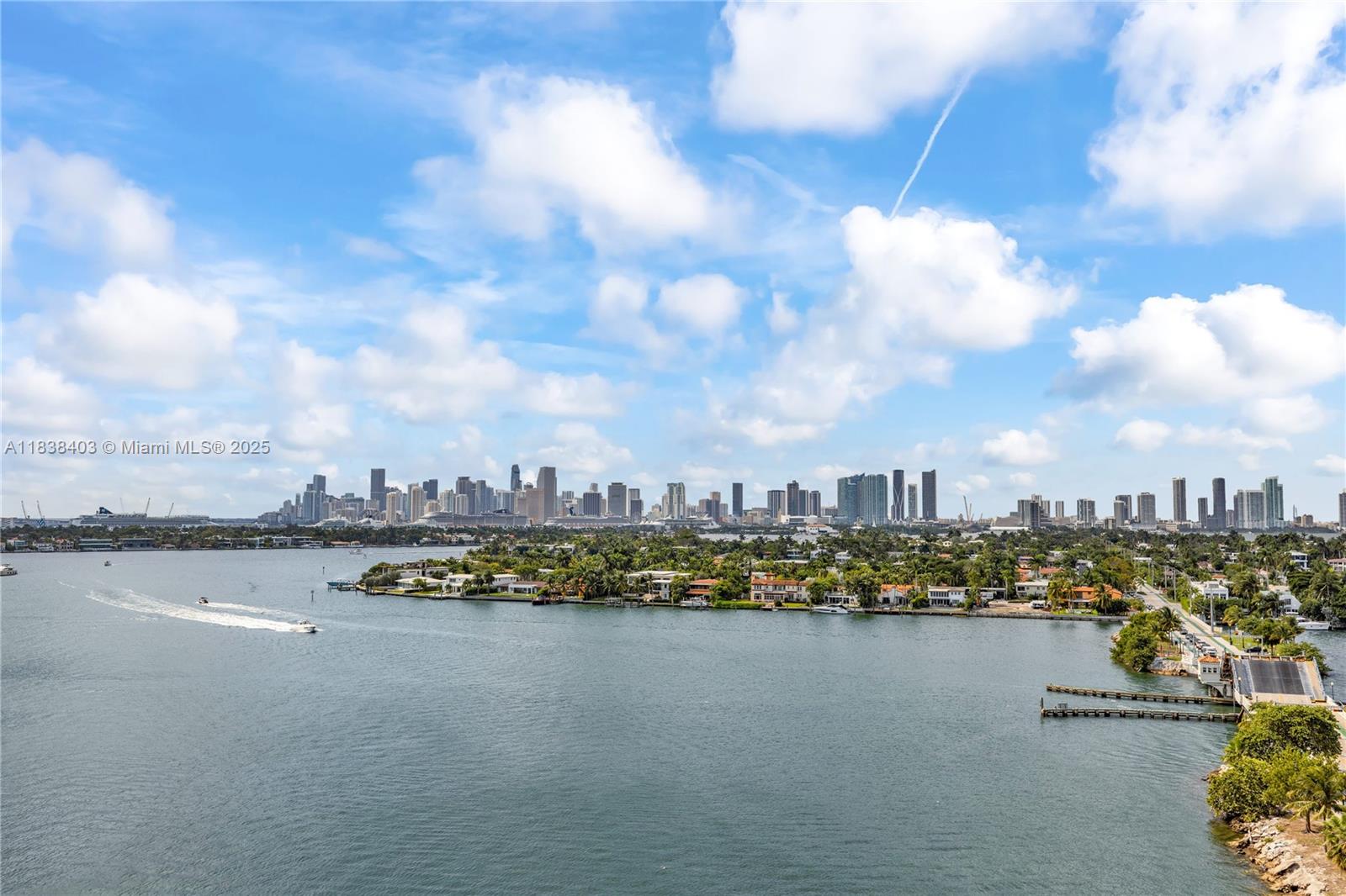 3 Island Ave 12E, Miami Beach, FL, 33139/$849,000 2 3 Island Ave 12E
