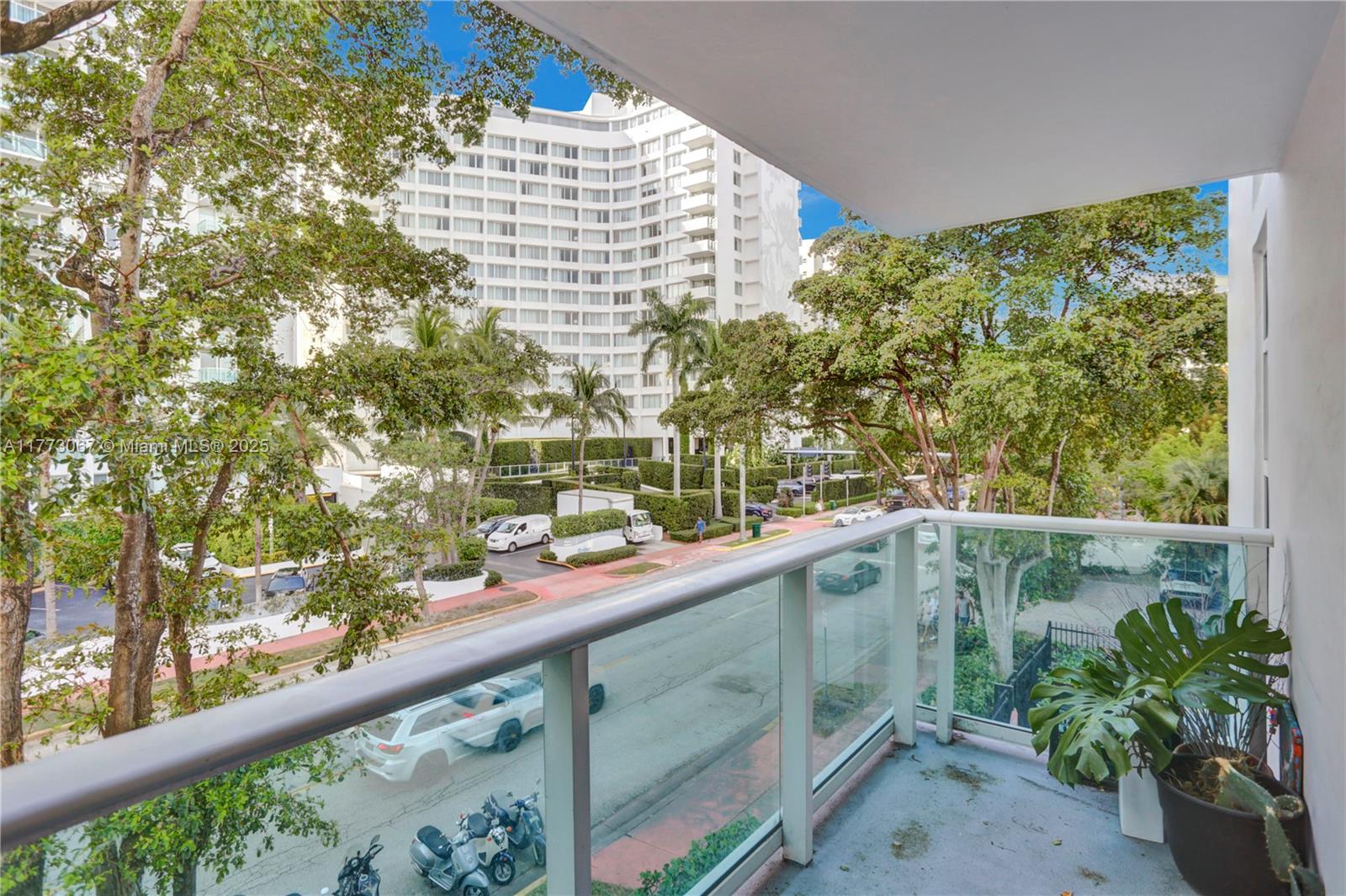 MIRADOR 1035 CONDO - Residential