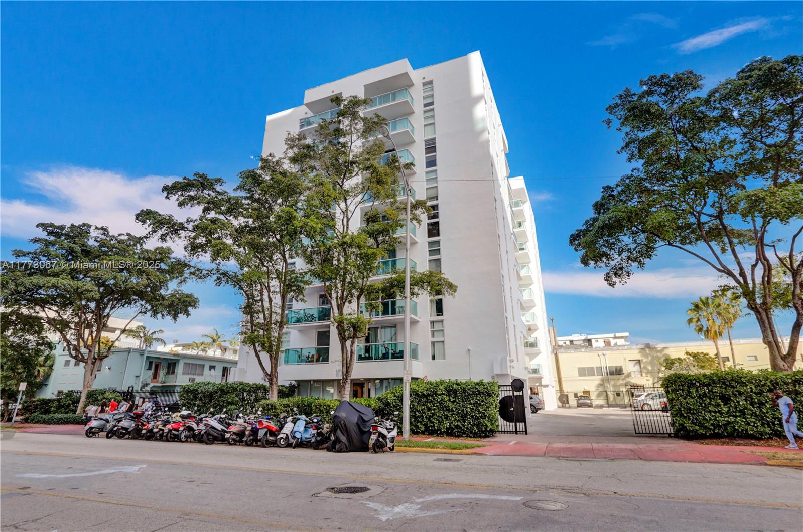 MIRADOR 1035 CONDO - Residential