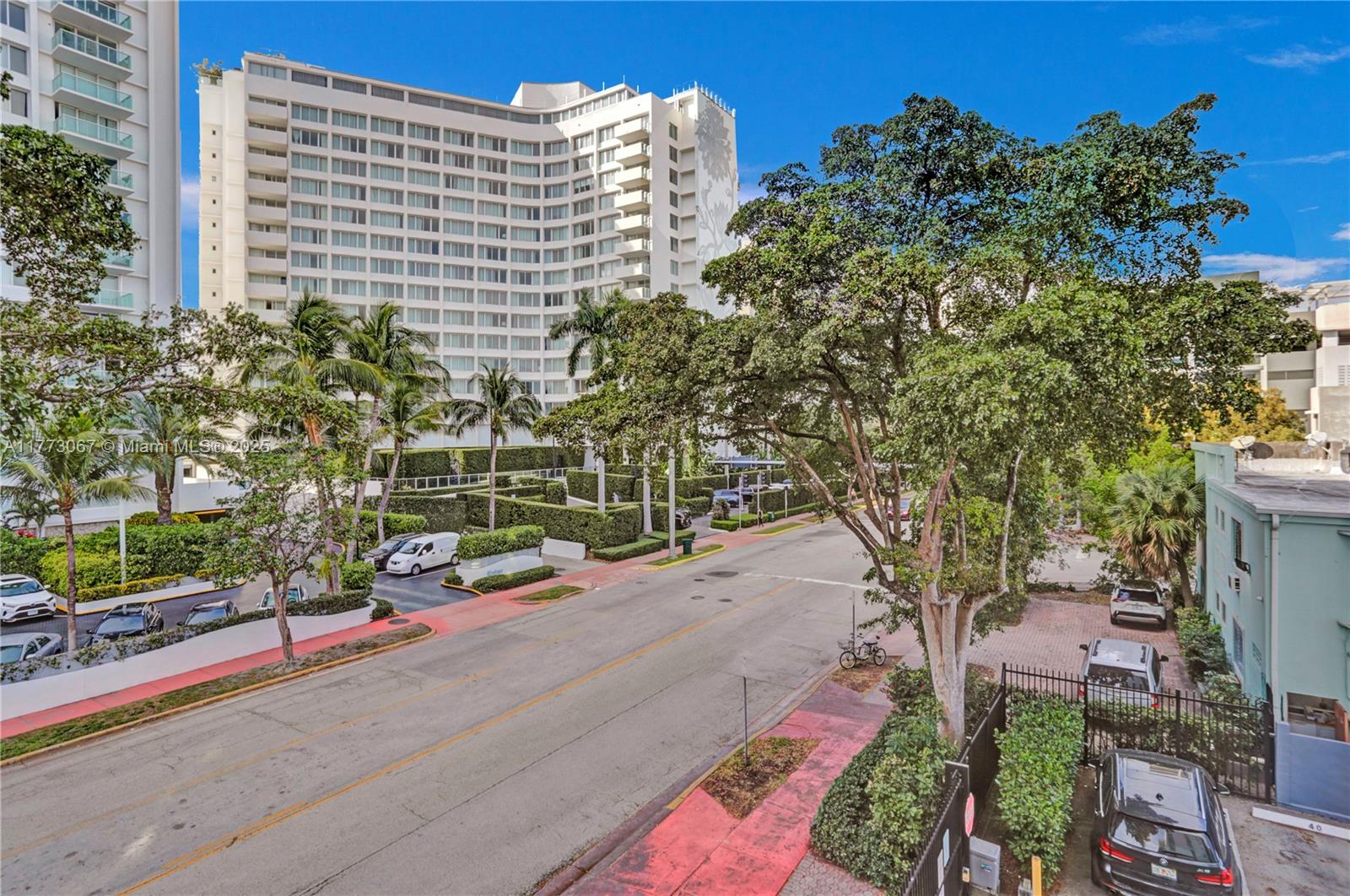 MIRADOR 1035 CONDO - Residential