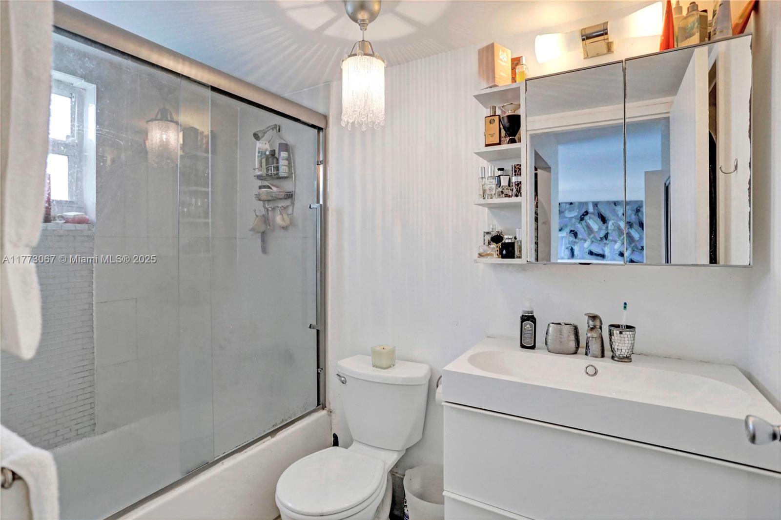 MIRADOR 1035 CONDO - Residential