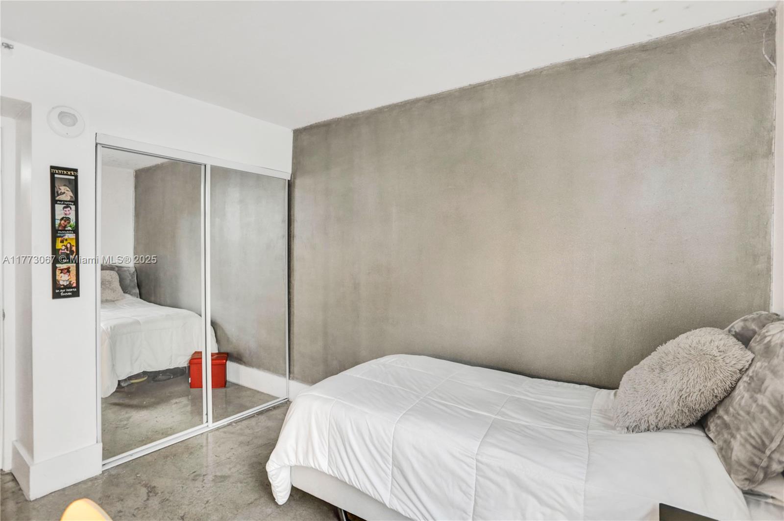 MIRADOR 1035 CONDO - Residential