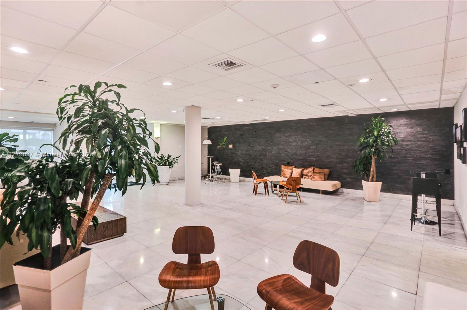 MIRADOR 1035 CONDO - Residential