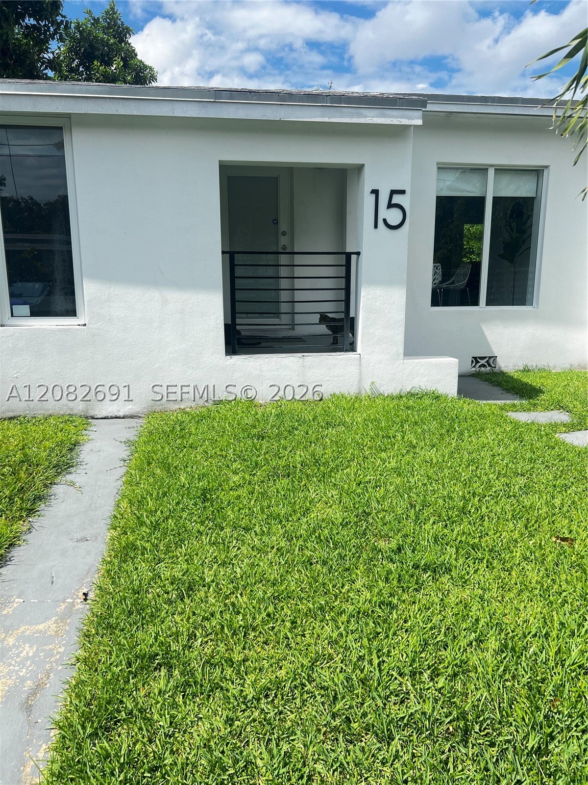 15 NW 52nd St