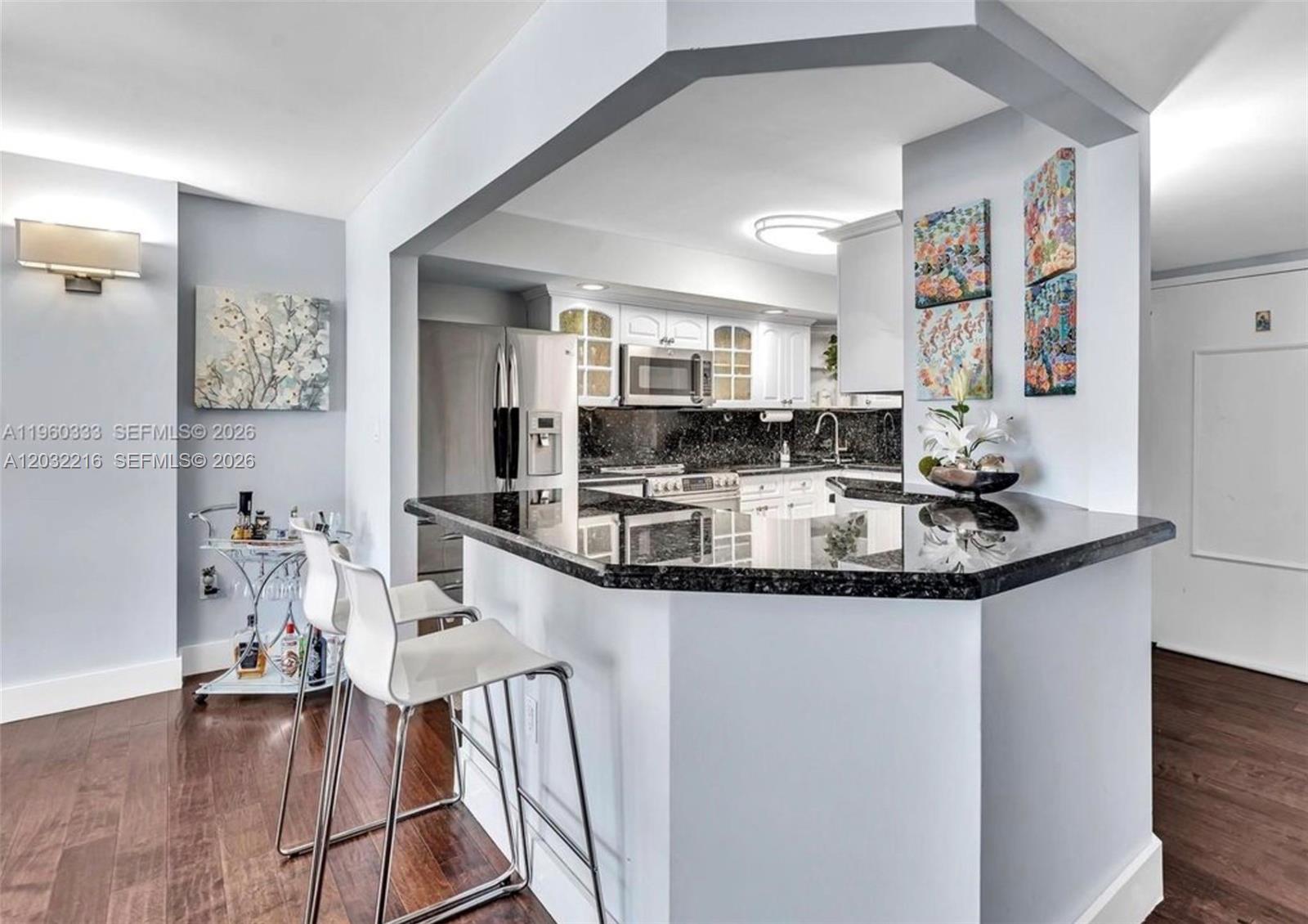 6423 Collins Ave 409