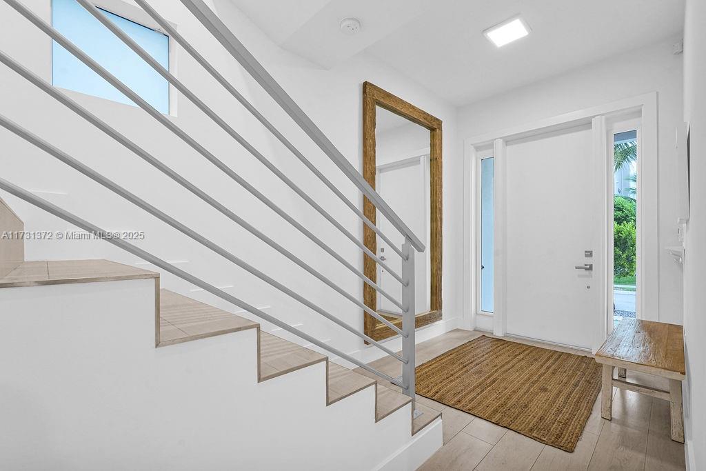 SEASIDE VILLAGE - Residential Lease