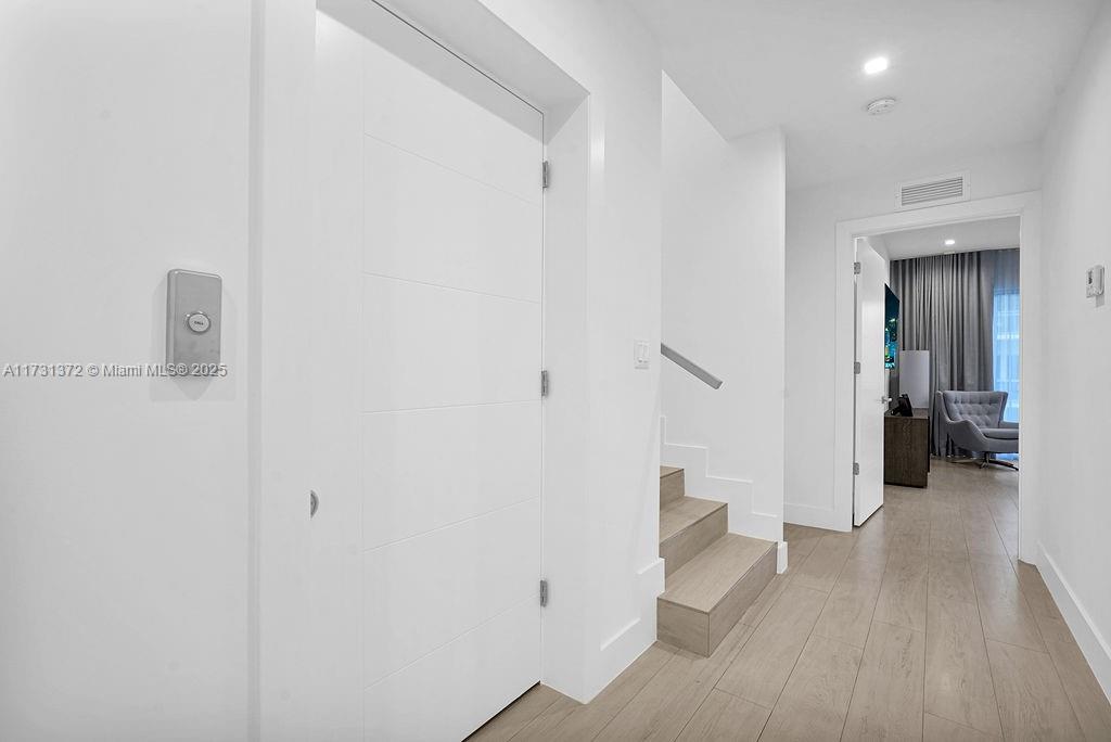 SEASIDE VILLAGE - Residential Lease