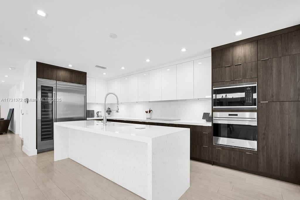 SEASIDE VILLAGE - Residential Lease