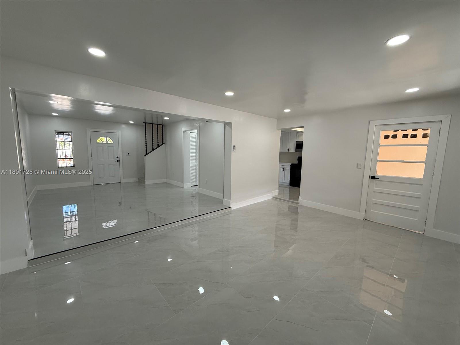 KINGS GARDENS SEC ONE - Residential