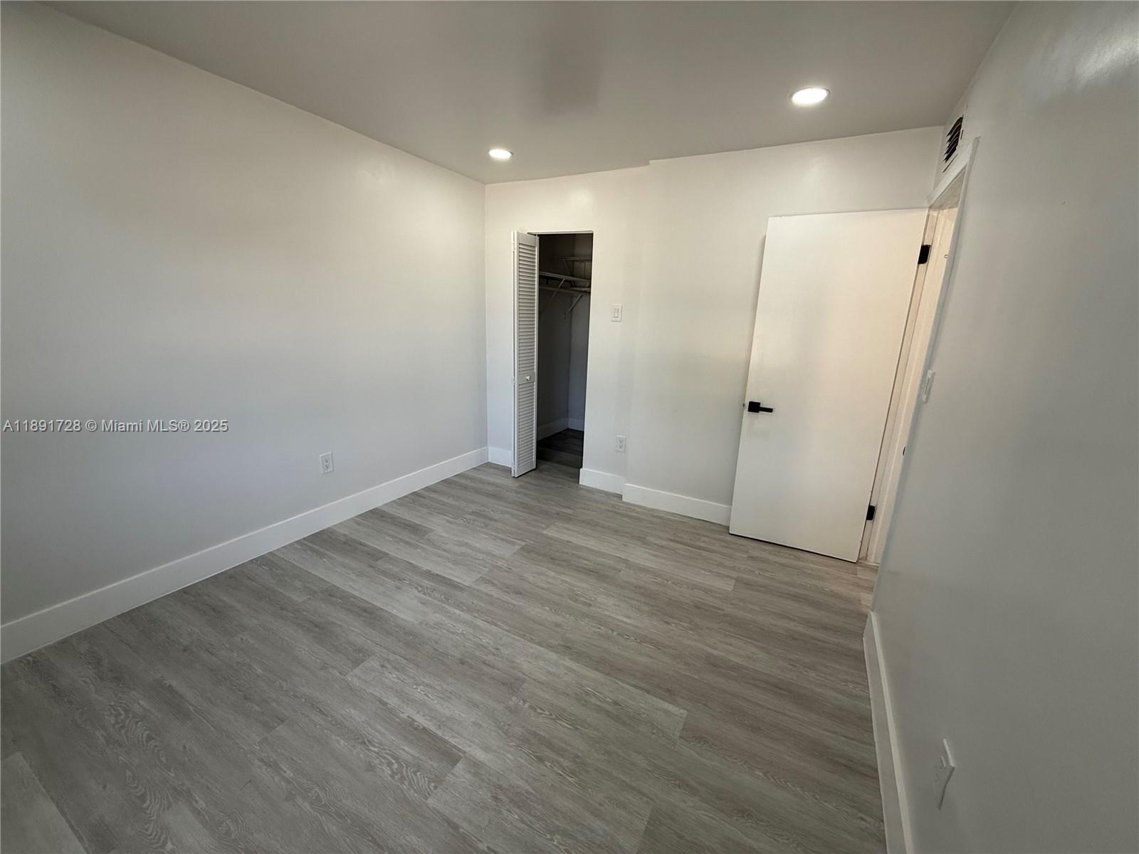 KINGS GARDENS SEC ONE - Residential