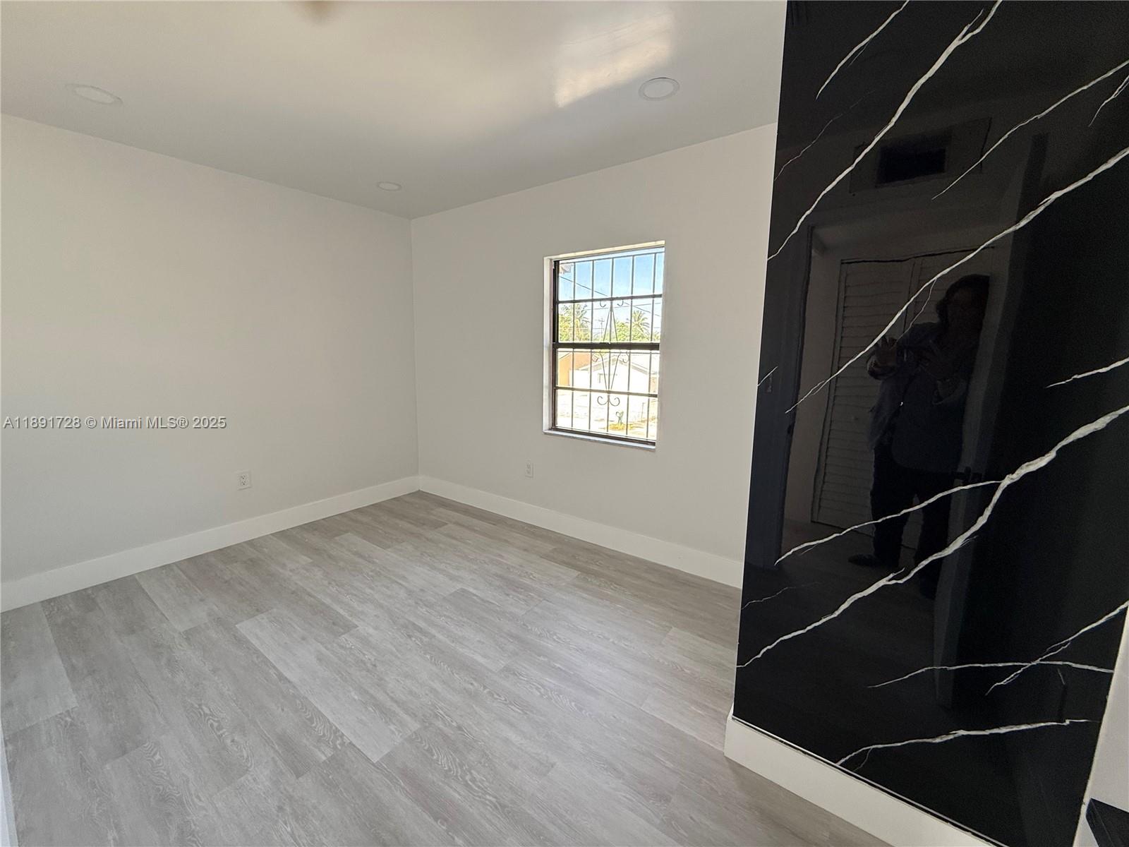 KINGS GARDENS SEC ONE - Residential