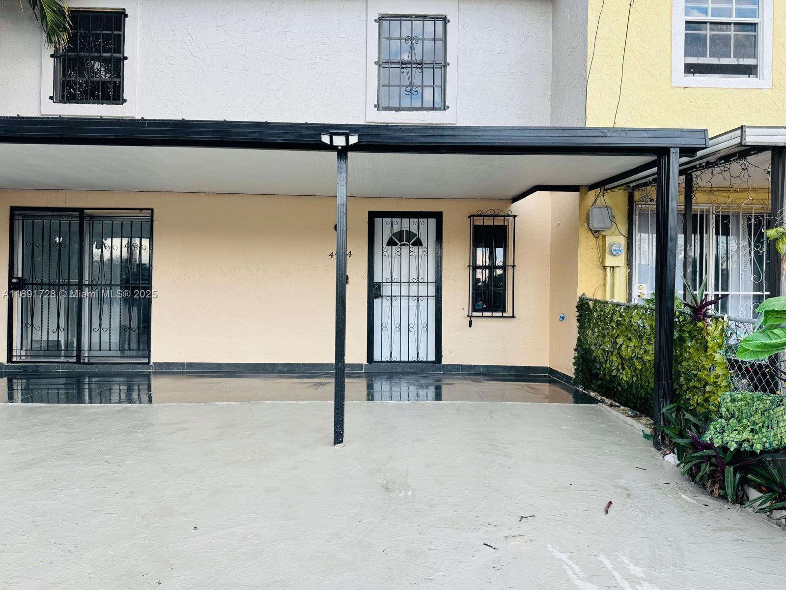 KINGS GARDENS SEC ONE - Residential