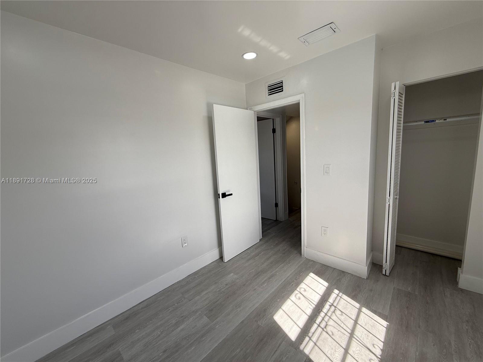 KINGS GARDENS SEC ONE - Residential