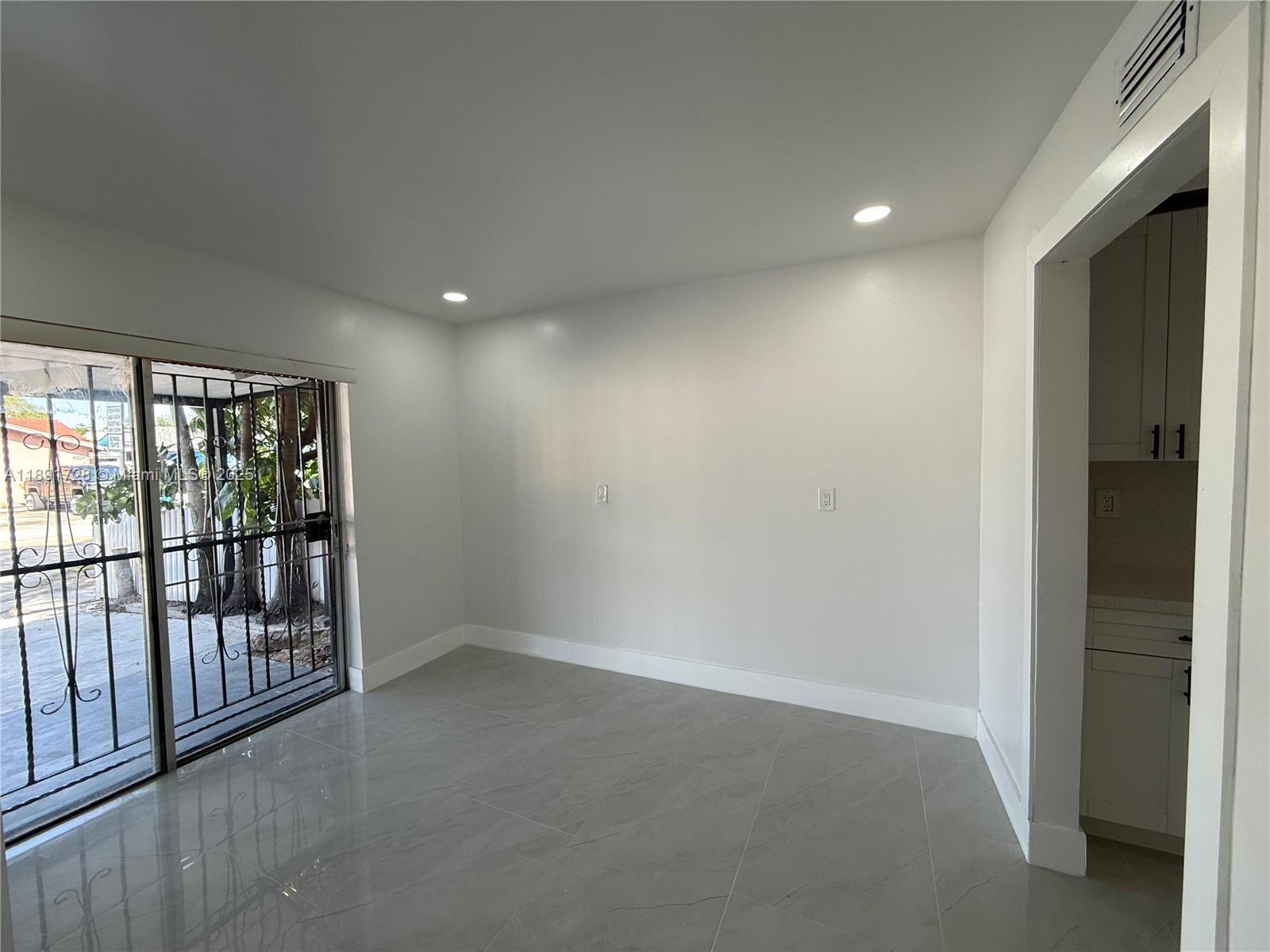 KINGS GARDENS SEC ONE - Residential