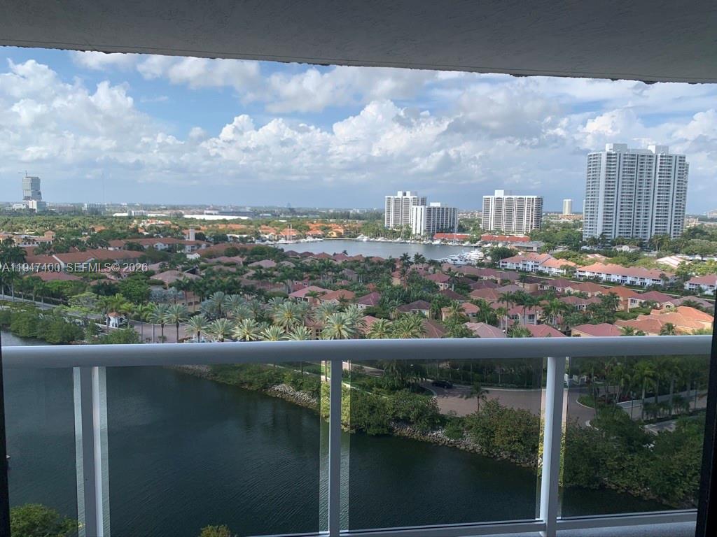 20505 E Country Club Dr 1631