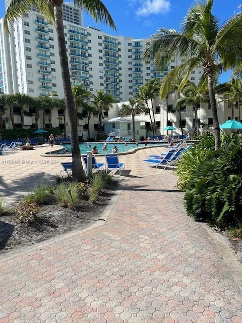 TIDES ON HOLLYWOOD BEACH - Residential